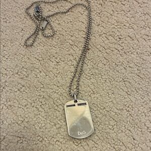 Dolce & Gabbana (D&G) simple silver-tone dog tag necklace with a ball chain 👝